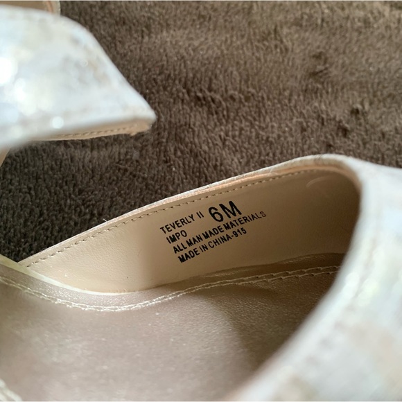 New animal print slip on shoe - Picture 4 of 6